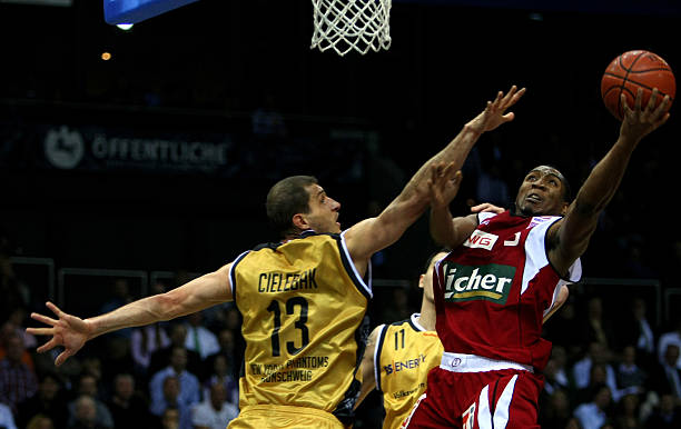 还让对手获 还让对手获