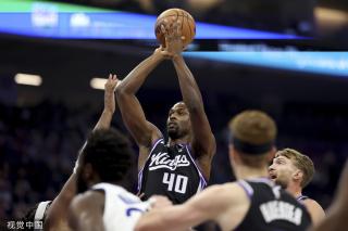 他抓住对方 他抓住对方